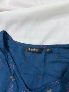 Chic V-Neck Smocked Waist snatch Top