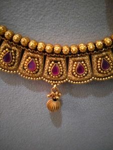 Elegant Gold Necklace with Earrings Set