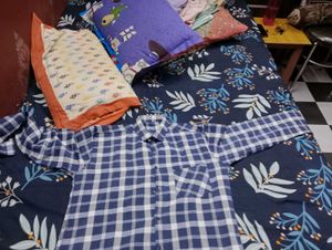 Men's Blue &amp; White Checkered Shirt(Lsize )Haii