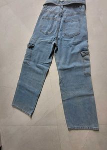 Wide Leg Cargo Jeans