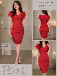 Elegant Red Ruched V-Neck Party Dress