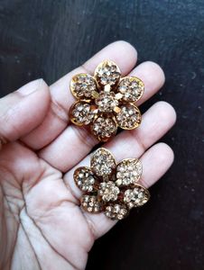 Sparkling Flower Stud Earrings