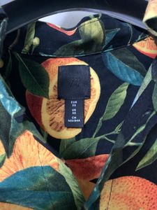 H&amp;M unisex printed shirt