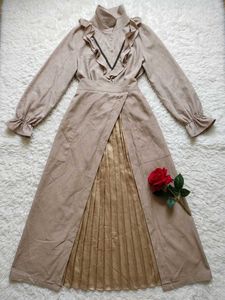 Elegant Striped Ruffle Neck Kurta Set