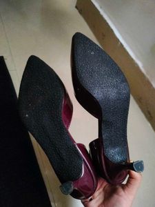 Stylish Burgundy Pump Heels