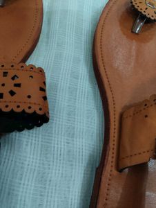 Stylish Brown Leather Flat Sandals