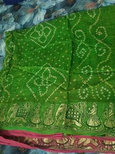 Green Bandhani Saree with Gold Border
