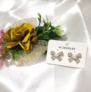 Korean Bow Stud