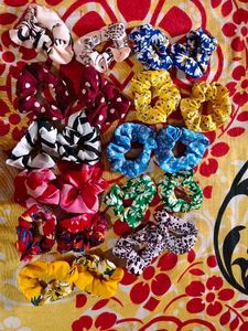 colourful.scrunchies of 24 piece with a surprise g
