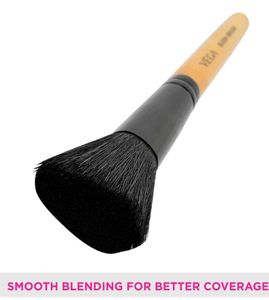 VEGA Blush Brush