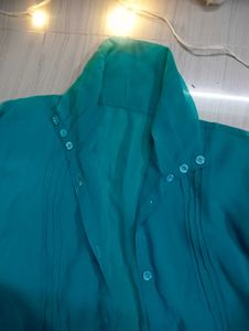 Women Slim Fit Collar Casual Shirt.!
