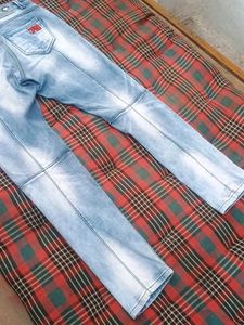 Blue Slim Fit distressed jeans