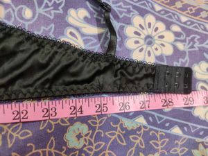 Black Sexy Padded Bra With Bow &amp; Lace Detailing.