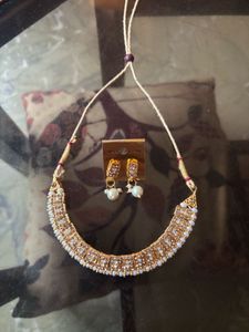 Elegant Necklace & Earrings Set