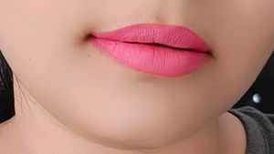 RVLIPS Lip Gloss Set you can mix and match