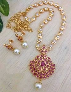 Woman Necklace With Earrings 100%new
