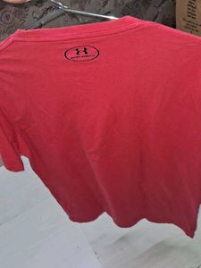 Under Armour Red T-Shirt