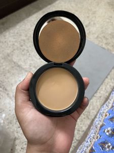 Maybelline new york compact powder: shade 220