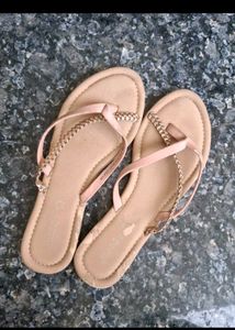Women's Pink Chain Detail Flip Flops