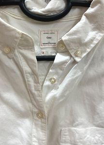 Gap Formal Shirt - The Shrunken Boyfriend - Size M