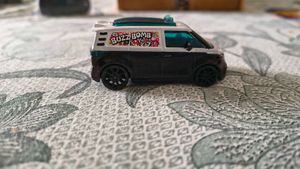 HOTWHEELS BUZZ BOMB BLACK