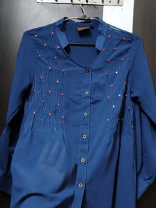 Stylish Blue Button-Up Tunic Top