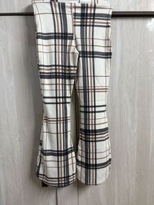Pinteresty Off White - Flared Plaid Pants