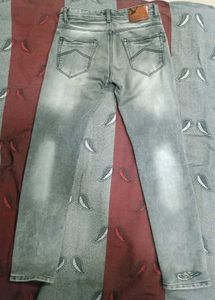 Men's Grey and white jeans set