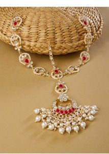 Elegant Pearl &amp; Stone Maang Tikka matha patti