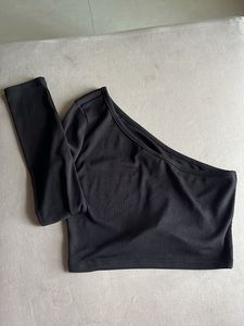 Black One-Shoulder Ribbed Crop Top