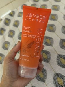 Jovees Herbal Papaya Face Wash
