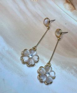 Elegant Flower Dangle Earrings
