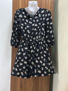 Chic Floral Print Mini Dress
