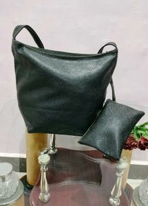 Stylish black Hobo Bag with Pouch