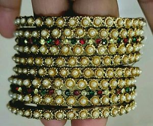 Set 2 Moti Metal Ki Chudiya &amp; Diamond Mangalsutra