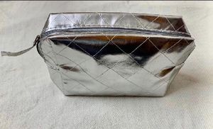 🆕Faces Canada Silver Wallet/MakeupcosmeticPouch