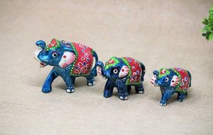 Brand New** Home Decorative Elephants Showpiece