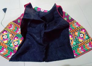 Women Embroidered Ethnic Jacket