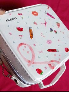 Clinique mini Makeup box ❤️💕