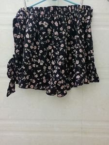 Beautiful Floral print Shorts For Womens