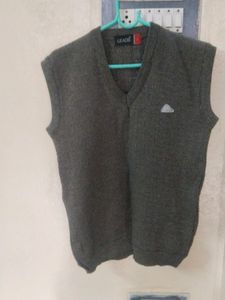 Men's Half Sweater L Size