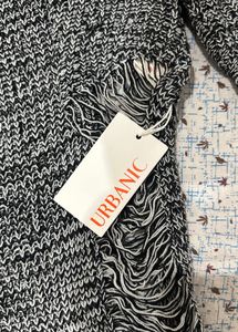 Completely new Frayed Hem Knit Sweater