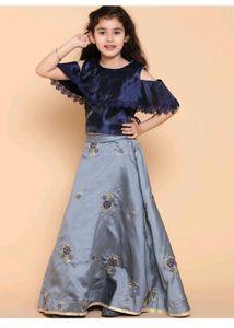 10 years old girl embroidered lehenga choli set