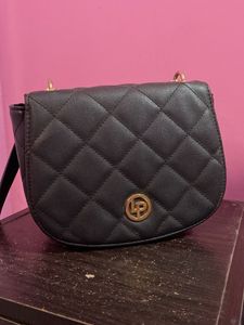 Chic Quilted Black Crossbody Bag
