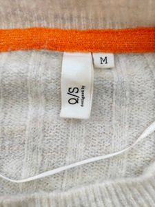 Cozy Knit Pullover Sweater