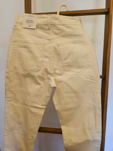 H&amp;M off white Denim Mom Jeans
