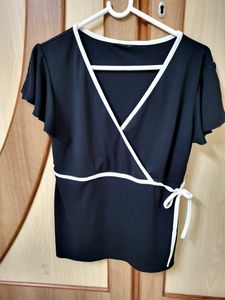 Stylish Black Top Never Used