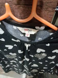 Cute Heart Print Black Top