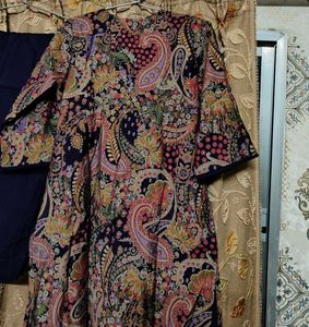 Elegant Paisley Print Kurta Set