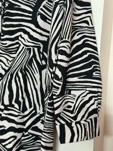 Chic Zebra Print Shirt Dress